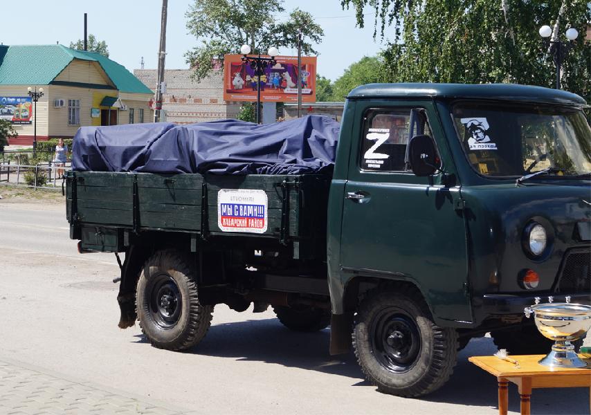 Очередной автомобиль УАЗ из Хабарского района отправился в помощь землякам, участвующим в СВО.