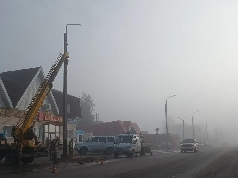 В Хабарах вдоль новой дороги по улице Ленина установили фонари.