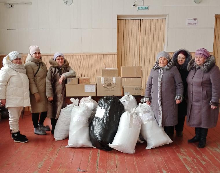 &quot;Новогодний подарок солдату&quot;: в Хабарском районе проходит акция поддержки мобилизованных земляков.