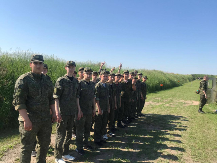 Военно-полевые учебные сборы юношей 10-х классов. Военно-полевые учебные сборы юношей 10-х классов.